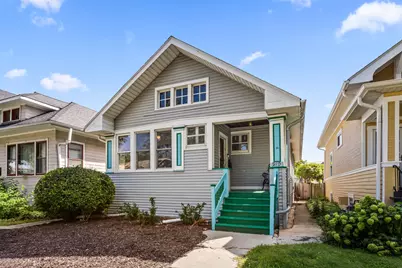 910 N Humphrey Avenue, Oak Park, IL 60302 - Photo 1