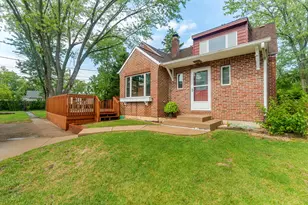 26282 Walnut Ave N, Mundelein, IL 60060 - Photo 1