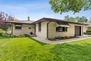 1031 Brookfield Blvd, Rockford, IL 61107 - Photo 1