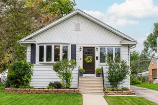 326 S Wisconsin Ave, Villa Park, IL 60181 - Photo 1