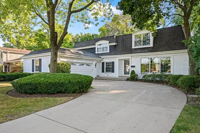 1607 S Kaspar Avenue, Arlington Heights, IL 60005 - Photo 1