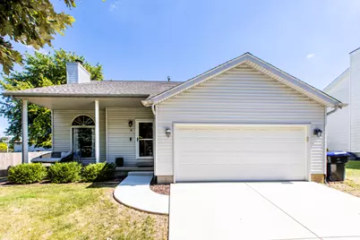 4 Holder Way, Bloomington, IL 61704 - Photo 1