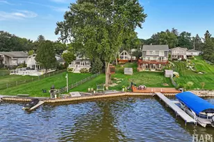 36 N Lake Ave, Fox Lake, IL 60020 - Photo 1