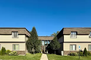 129 E Mill St, Wauconda, IL 60084 - Photo 1