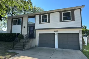 1195 Old Timber Ct, Hoffman Estates, IL 60192 - Photo 1