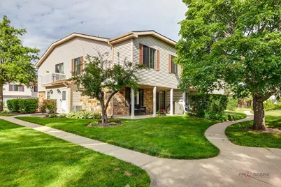 365 Jefferson Court, Vernon Hills, IL 60061 - Photo 1