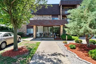 940 E Old Willow Rd, Prospect Heights, IL 60070 - Photo 1