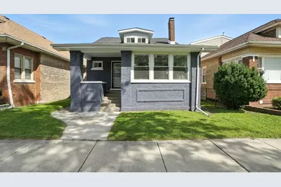 7943 S Bennett Avenue, Chicago, IL 60617 - Photo 1