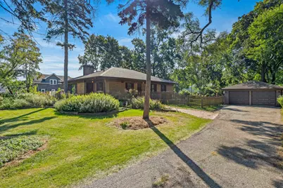 27W423 Sunnyside Avenue, Winfield, IL 60190 - Photo 1