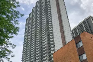 6033 N Sheridan Rd, Chicago, IL 60660 - Photo 1