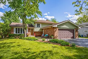 1103 Hillcrest Ave, Fox River Grove, IL 60021 - Photo 1