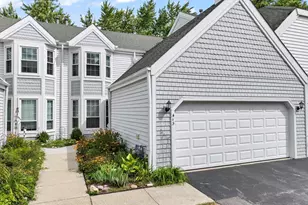 413 Edgewater Ln, Wauconda, IL 60084 - Photo 1