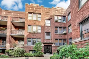 633 Garfield St, Oak Park, IL 60304 - Photo 1