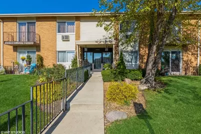 8868 Kenneth Drive #2F, Des Plaines, IL 60016 - Photo 1