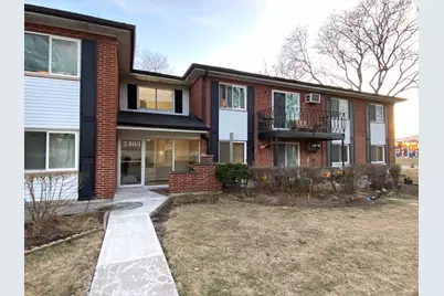 2403 E Brandenberry Court #2A, Arlington Heights, IL 60004 - Photo 1