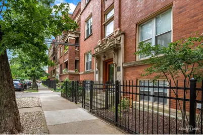 1015 W Ainslie Street #2, Chicago, IL 60640 - Photo 1