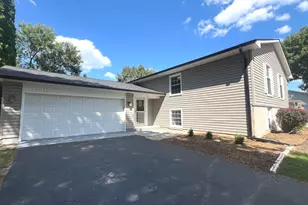 780 Merrimac St, Cary, IL 60013 - Photo 1