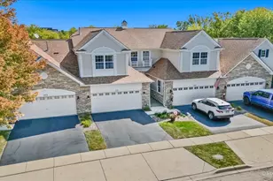 311 Katrina Ln, Algonquin, IL 60102 - Photo 1