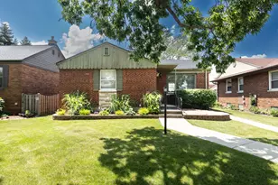 1406 Portsmouth Ave, Westchester, IL 60154 - Photo 1