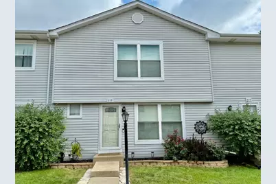 215 Raintree Court #215, Aurora, IL 60504 - Photo 1