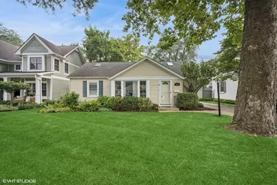 1712 Maple Avenue, Northbrook, IL 60062 - Photo 1