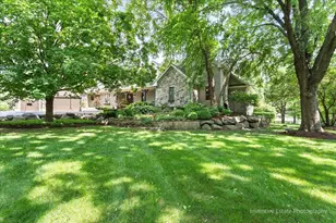 6N729 Old Homestead Rd, Saint Charles, IL 60175 - Photo 1