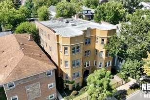 1032 N Austin Blvd, Oak Park, IL 60302 - Photo 1