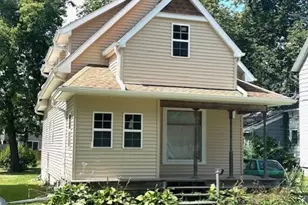 323 Douglas Ave, Dixon, IL 61021 - Photo 1