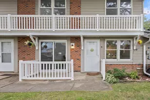 205 Emerson Ct, Bloomingdale, IL 60108 - Photo 1