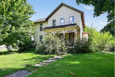 21 N Gosse Boulevard, Princeton, IL 61356 - Photo 1