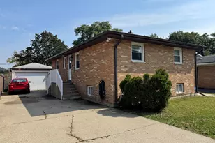 1019 N Lewis Ave, Waukegan, IL 60085 - Photo 1