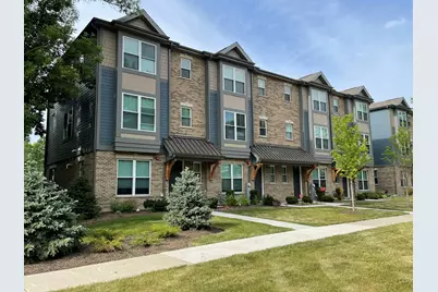 601 Broadway Street, Libertyville, IL 60048 - Photo 1