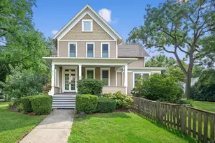 315 N Gary Ave, Wheaton, IL 60187 - Photo 1