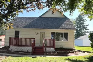 214 Stiles Ave, Genoa, IL 60135 - Photo 1