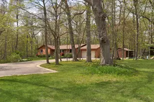 2030 Burke Dr, Winthrop Harbor, IL 60096 - Photo 1