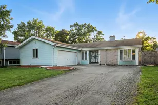 227 Lexington Dr, Bolingbrook, IL 60440 - Photo 1