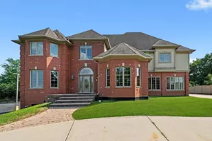 8841 W 100th Pl, Palos Hills, IL 60465 - Photo 1