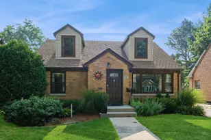 15 N Edison Ave, Elgin, IL 60123 - Photo 1