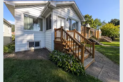 5407 N Moody Avenue, Chicago, IL 60630 - Photo 1