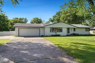 110 Smith Ln, South Beloit, IL 61080 - Photo 1