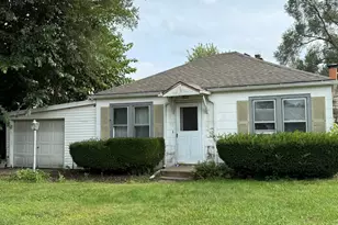 831 Kingsley Dr, Machesney Park, IL 61115 - Photo 1