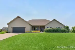 326 Austin Ct, Yorkville, IL 60560 - Photo 1