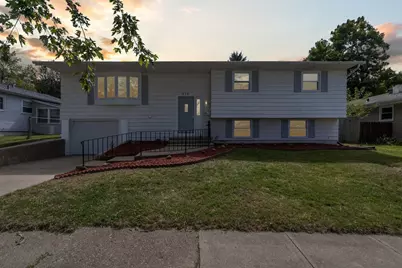 510 W 10th Street, Belvidere, IL 61008 - Photo 1