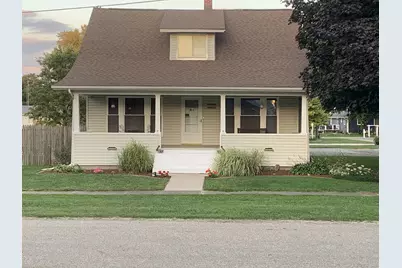 607 S Alexander Street, Atlanta, IL 61723 - Photo 1