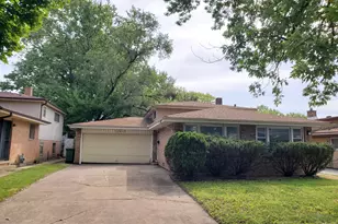 15019 Oak St, Dolton, IL 60419 - Photo 1