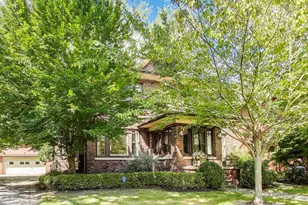 1028 N Sheridan Rd, Waukegan, IL 60085 - Photo 1