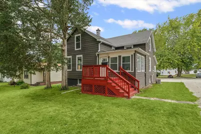 389 E Summer Street, Paxton, IL 60957 - Photo 1