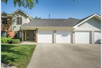 966 Cumberland Court #B2, Roselle, IL 60172 - Photo 1