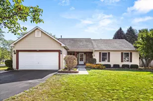 124 Cinderford Ct, Oswego, IL 60543 - Photo 1