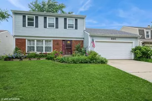 890 Knollwood Dr, Buffalo Grove, IL 60089 - Photo 1